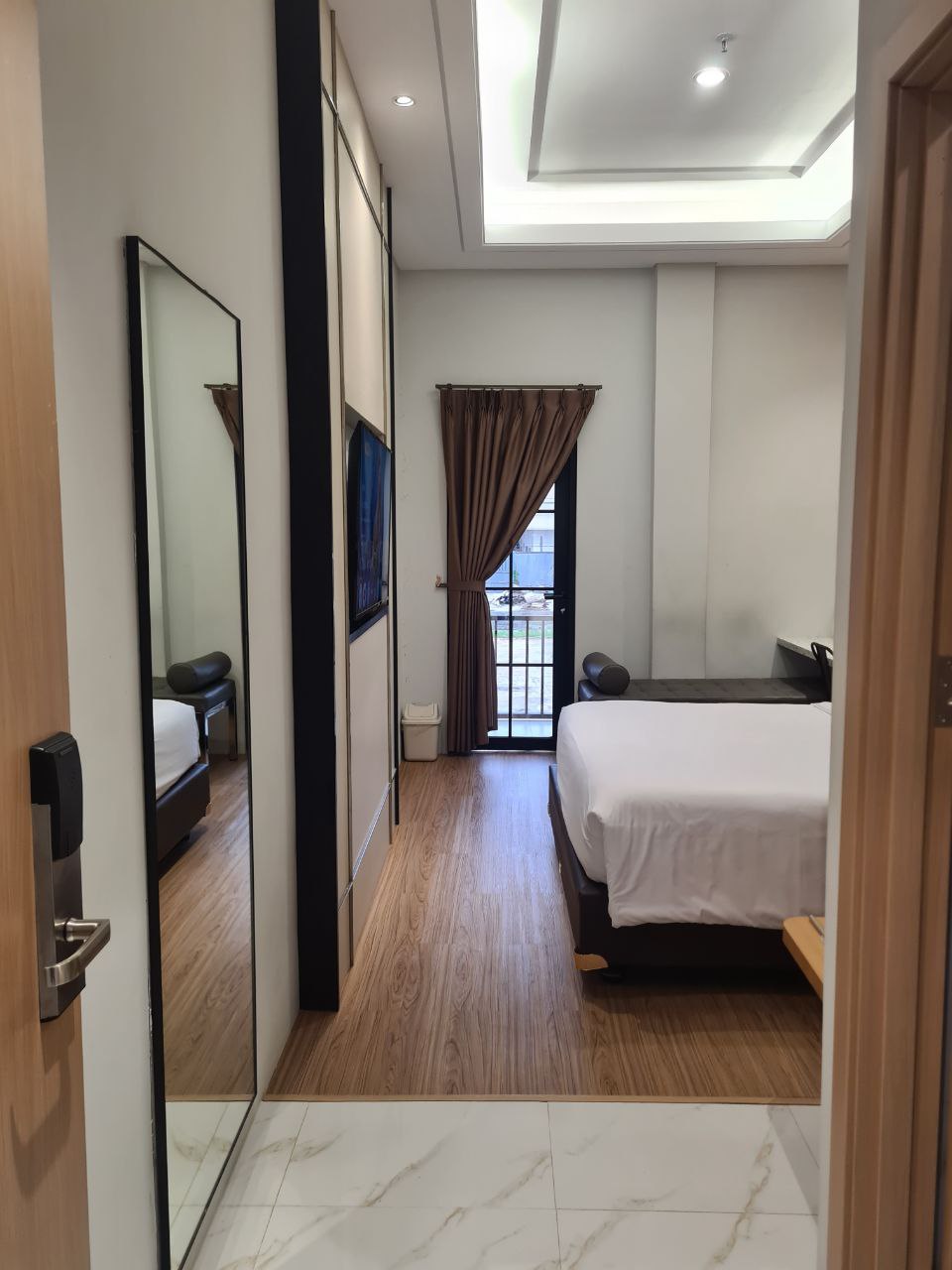 VIP Room Botanic Belatuk view 2